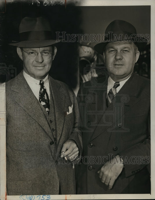 1939 Press Photo New York Bus Officials Return from Europe Hill & Ceasar NYC - Historic Images