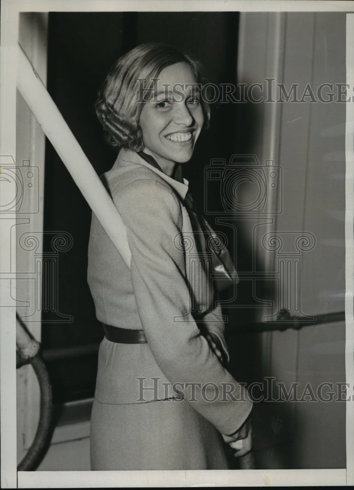 1938 Press Photo New York Trudie Schoop Swiss Dancer aboard the S.S. Paris NYC-Historic Images