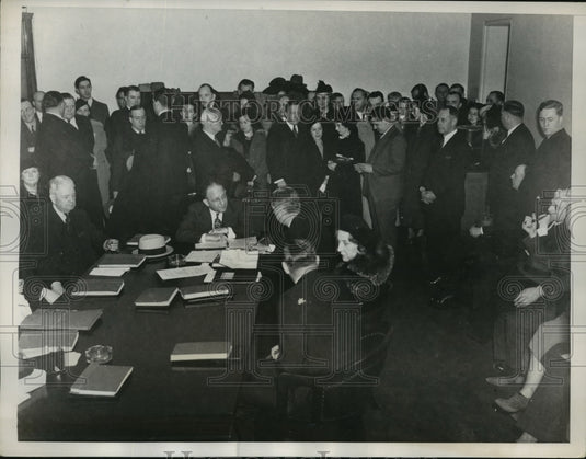 1938 Press Photo New York Crowds at  Hearing on State Chain Store Tax NYC - Historic Images