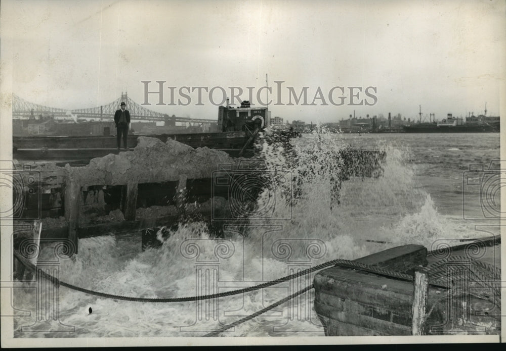 1938 Press Photo New York Queen Tunnel destroyed by Fire NYC - Historic Images