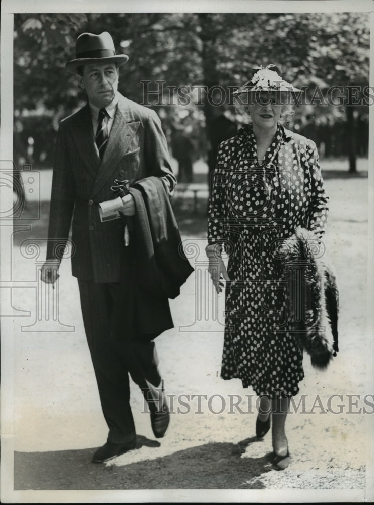 1938 Press Photo New York Socialites at Belmont races NYC - neny10155-Historic Images