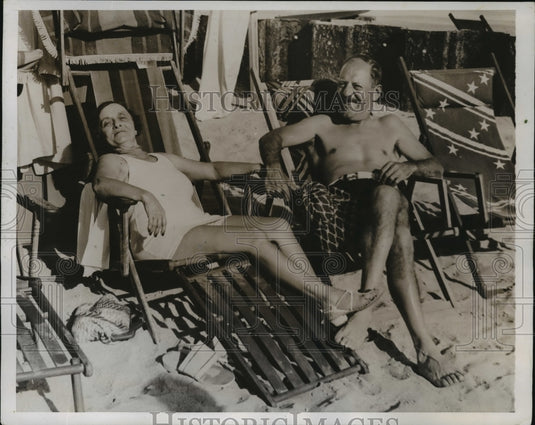 1936 Press Photo New York Mr & Mrs Carl H Owens at Cabana Club Miami Beach NYC - Historic Images