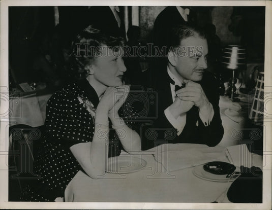 1937 Press Photo New York Janet Beach & Ferdinand Marani at Sert Room NYC - Historic Images
