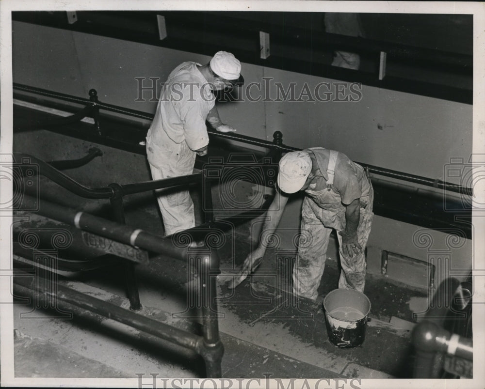 1937 Press Photo New York Workers prep Madison Square Garden in NYC - Historic Images