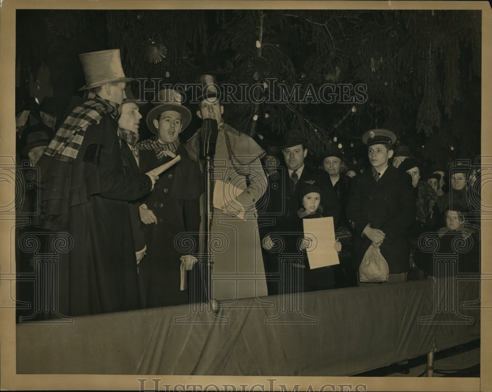 1937 Press Photo New York Rockefeller Plaza Eli quartet sins Xmas carols NYC-Historic Images