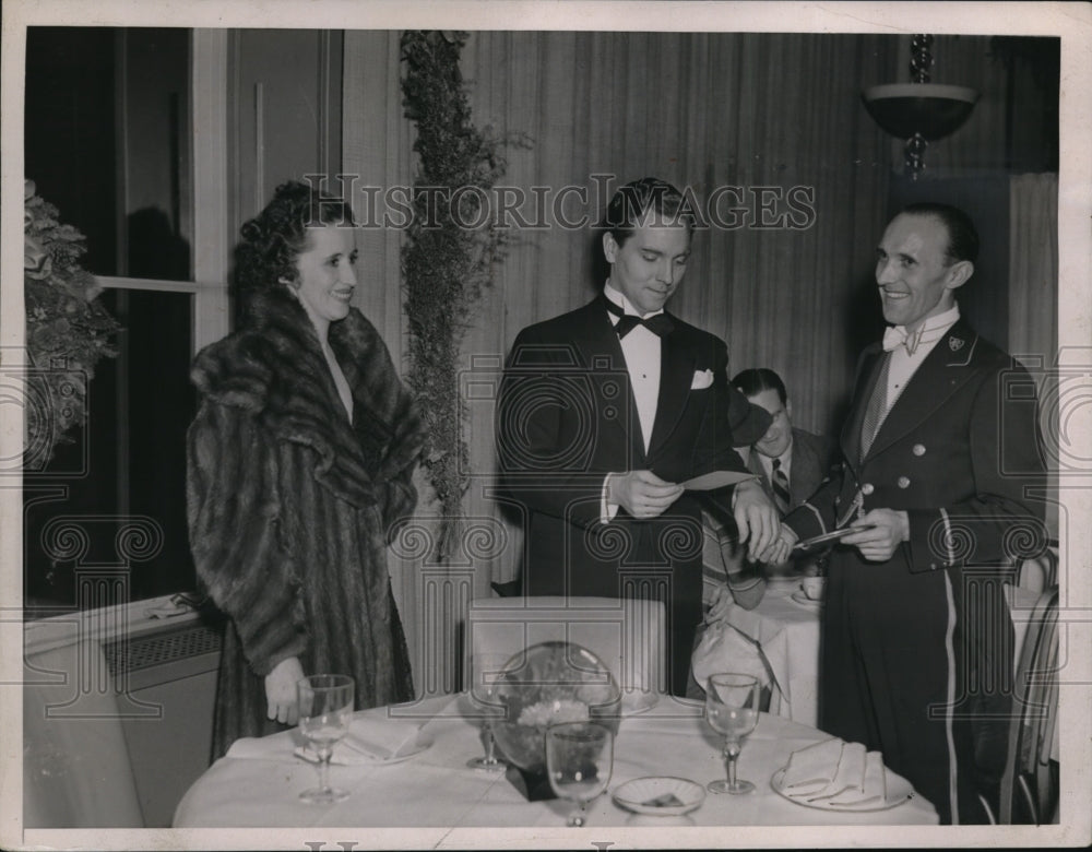 1937 Press Photo New York New York Night Clubs NYC - neny12273-Historic Images