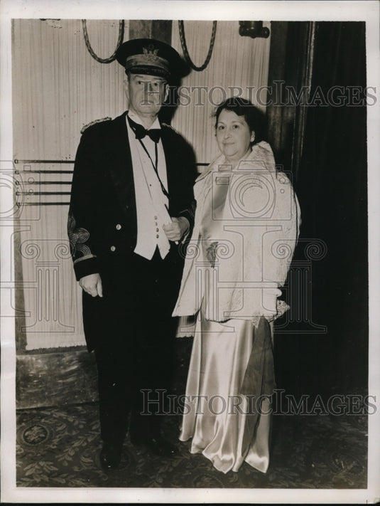 1937 Press Photo New York William Taylor and Wife attend "Prince And Pauper" NYC-Historic Images