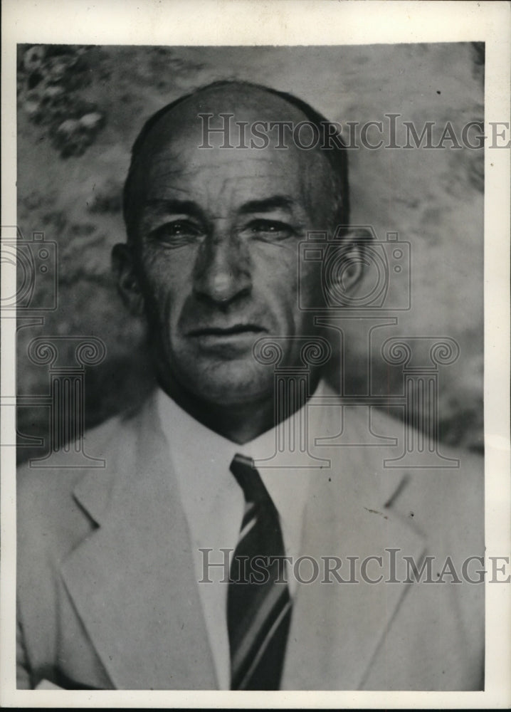 1941 Press Photo New York Captain Holgar Schou skipper of Bold Venture in NYC - Historic Images