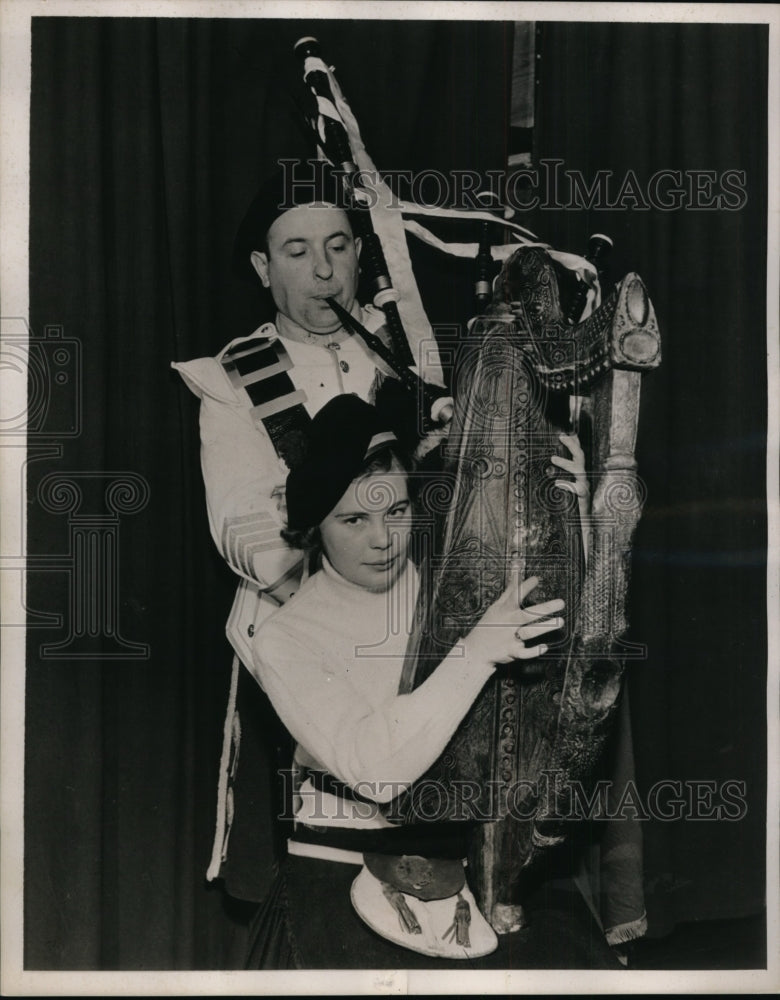 1939 Press Photo New York Replica of the Immortal Harp of Brian Boru NYC-Historic Images