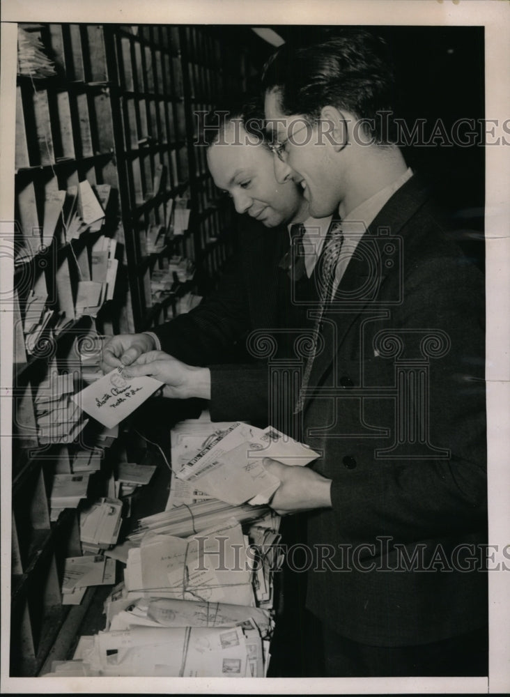 1936 Press Photo New York General Post Office hundreds of letter to Santa NYC - Historic Images