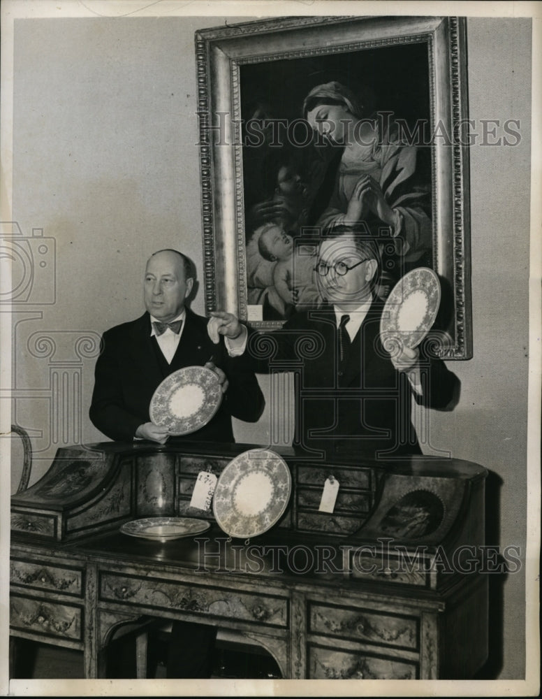 1939 Press Photo New York Flo Leeds possesions auctioned in NYC - neny13396-Historic Images