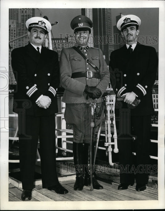 1941 Press Photo New York Chilean Military Officials Arrive on SS Imperial NYC - Historic Images