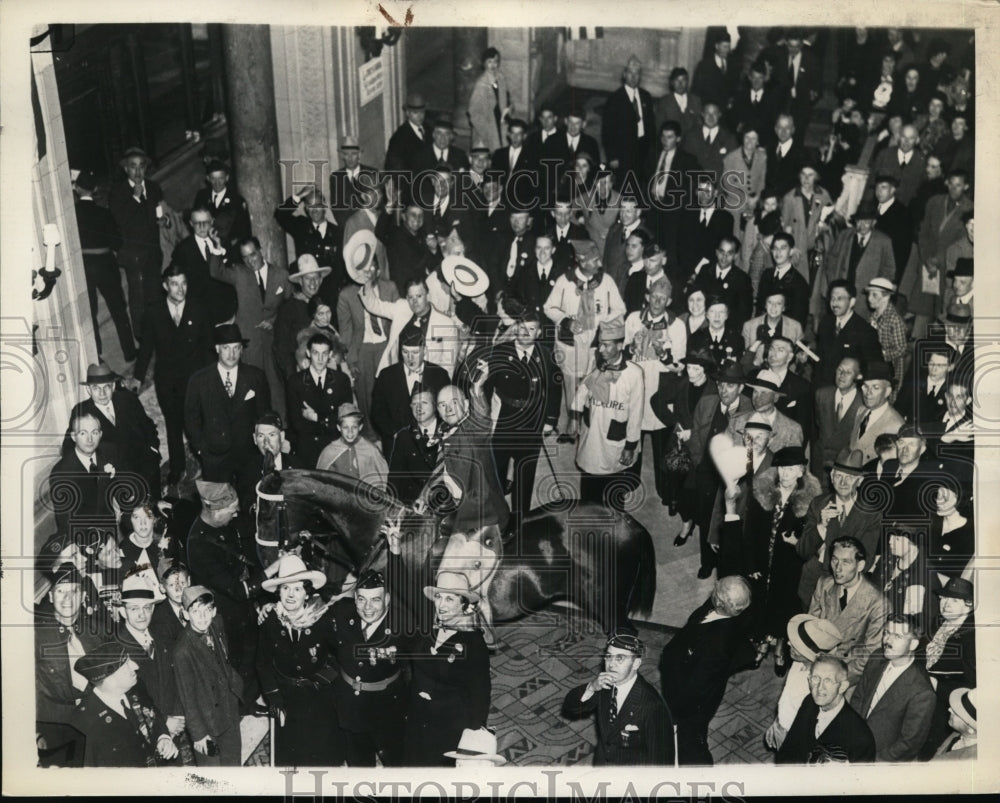 1937 Press Photo New York American Legionaire of TX at convention NYC - Historic Images