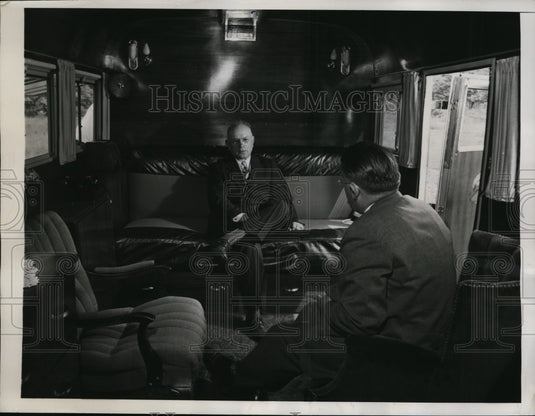 1946 Press Photo New York Interior of Deluxe Land Yacht NYC - neny14273-Historic Images