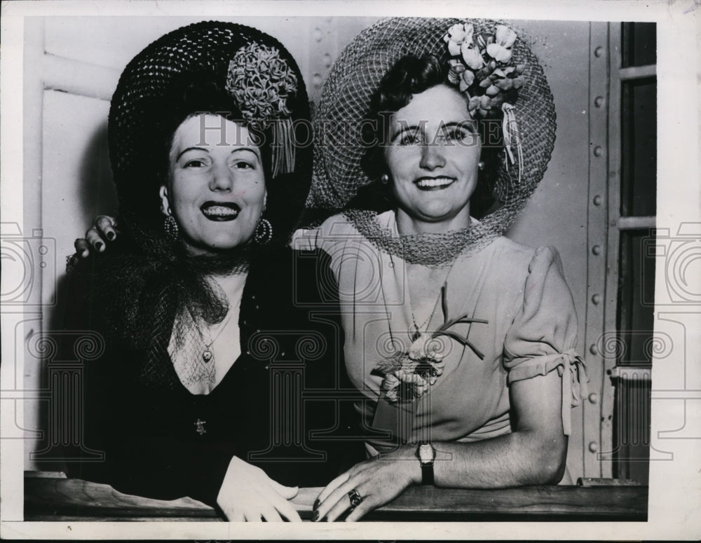 1946 Press Photo New York War Brides Set a Style with Picture Hats NYC-Historic Images