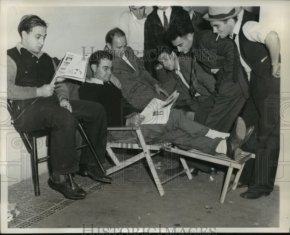 1939 Press Photo New York Morris Kudatsky at Civil Service Commission Office NYC-Historic Images