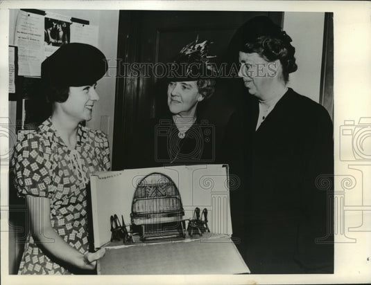1941 Press Photo New York Mrs. Roosevelt Visits the English-Speaking Union NYC - Historic Images