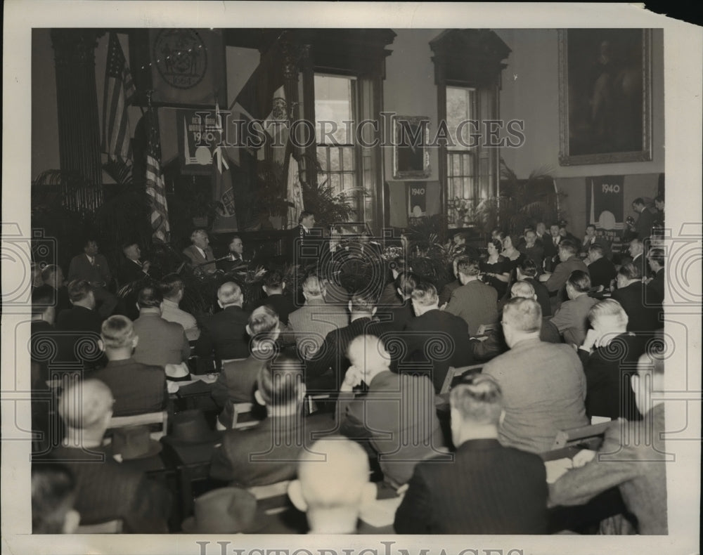 1940 Press Photo New York F.H. LaGuardia Speaks at US Conference of Mayors NYC - Historic Images