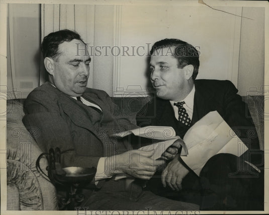 1940 Press Photo New York Rep. Joseph Martin r & Wendell L Willkie at home NYC - Historic Images