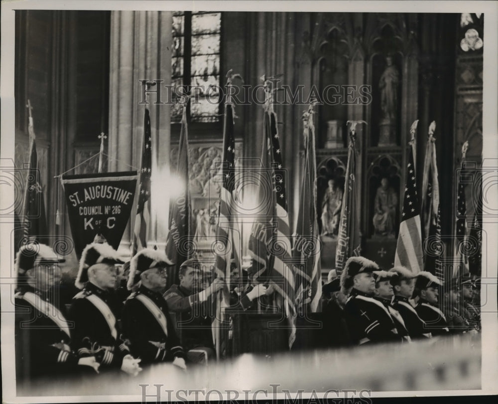 1940 Press Photo New York K. of C. Honors Washington at Cathedral - neny15162-Historic Images