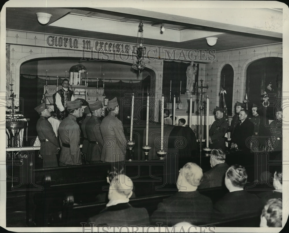 1934 Press Photo New York St Alberts Church &amp; Belgian war veterans in NYC - Historic Images