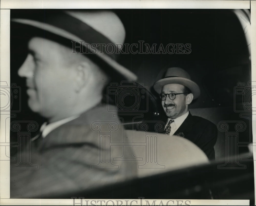 1941 Press Photo New York German News Service Manager Sails NYC - neny15573-Historic Images