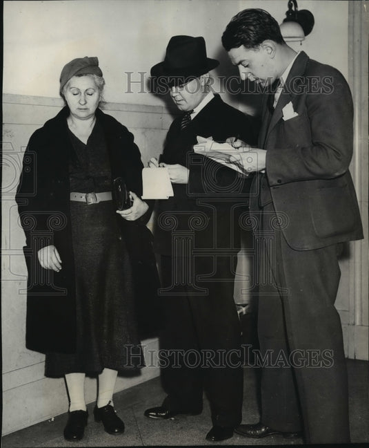 1934 Press Photo New York Mrs. Gloria Vanderbilt custody case for daughter NYC-Historic Images