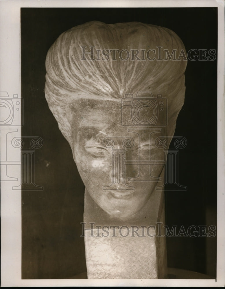 1939 Press Photo New York Women head made of plastic by Count S Belliowsky NYC-Historic Images