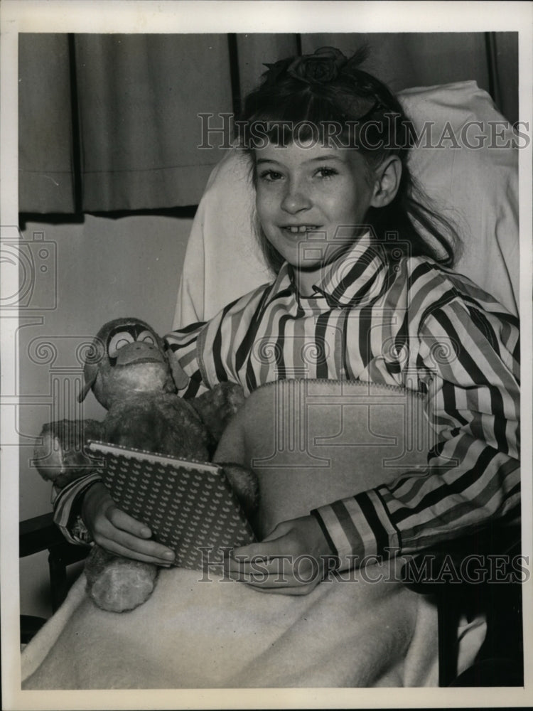 1939 Press Photo New York Dorothy Lewis in hospital after leg amputation in NYC - Historic Images