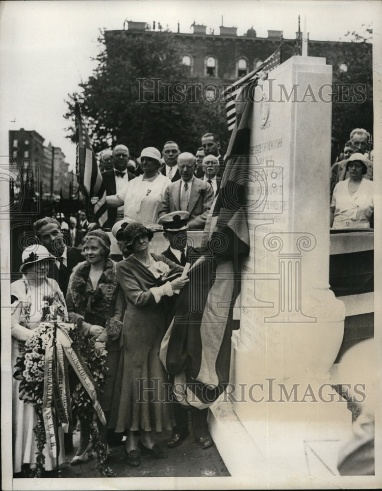1932 Press Photo New York Memorial to Governor Morris Dedicated NYC - neny16409-Historic Images