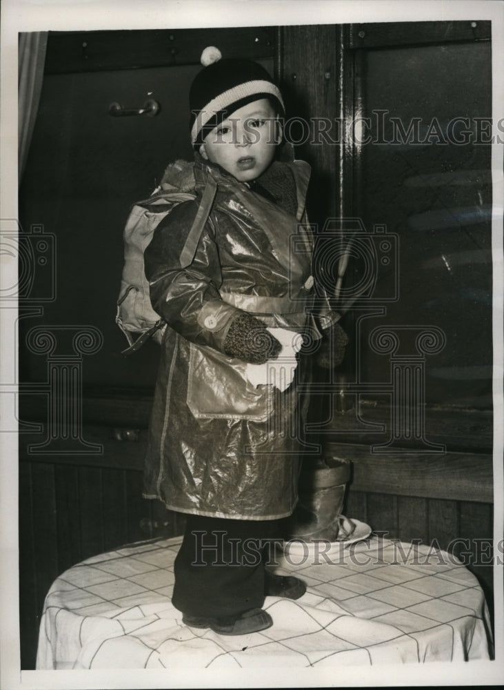 1940 Press Photo New York Pierre Michel Newman on Swedish American Liner NYC-Historic Images