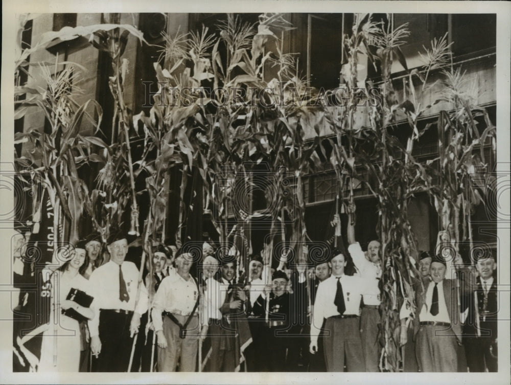 1930 Press Photo New York Legionnaires from Iowa March in Parade NYC - Historic Images