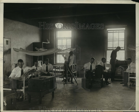 1930 Press Photo New York Barracks on Governor's Island NYC - Historic Images