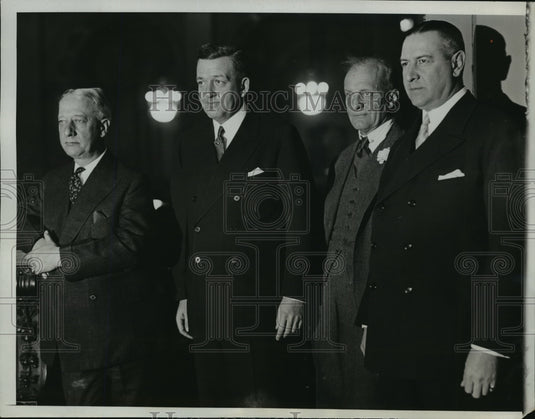 1933 Press Photo New York Stock Exchange members meeting in NYC - neny17953-Historic Images