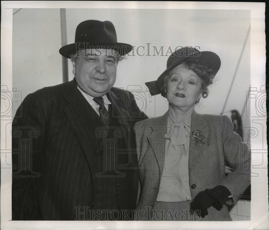 1947 Press Photo New York Carl Jjoachim Hambro & wife of Norway arrive in NYC-Historic Images