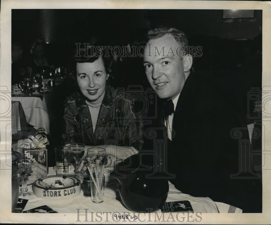 1951 Press Photo New York Capt John Eisenhower & his wife at club in NYC - Historic Images