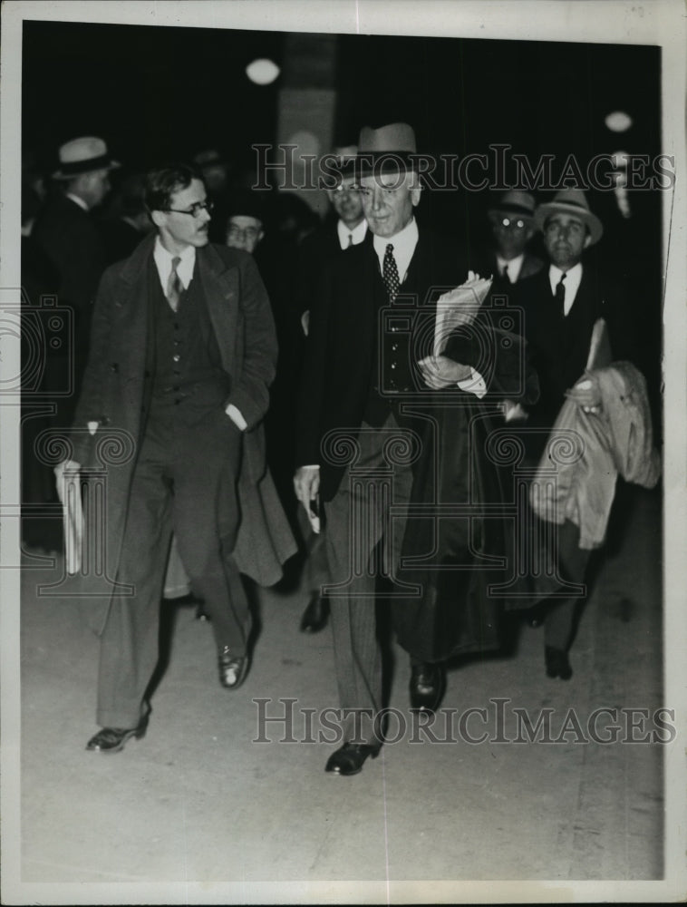 1934 Press Photo NEW YORK VISITS ZEPHYR TRAIN NYC - neny20811-Historic Images