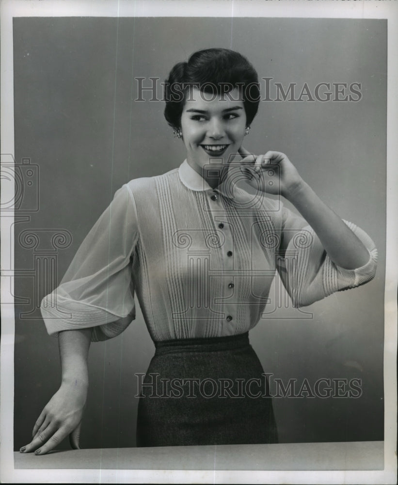 1951 New York Novel Air to a fall blouse of sheer nylon by Tanbro-Historic Images