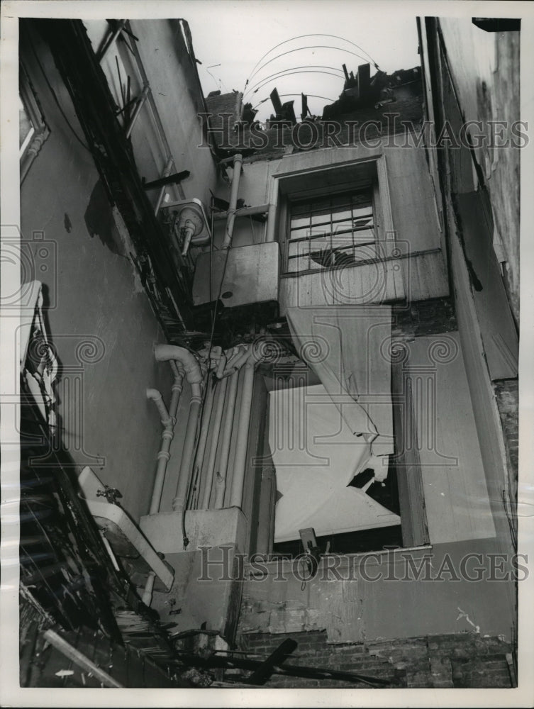 1956 Press Photo New York Building Damaged by Water Tank Falling from Roof NYC - Historic Images