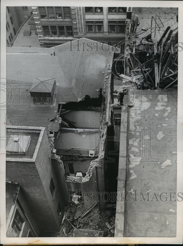 1956 Press Photo New York Buildings Damaged by Water Tank Falling from Roof NYC - Historic Images