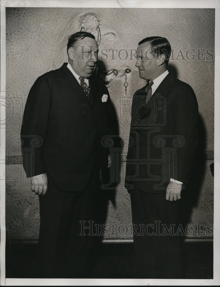 1933 Press Photo New York Joseph V. McKee and Jame P.Hoey at Commodore Hotel NYC - Historic Images