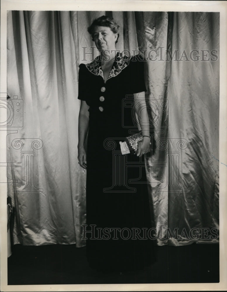 1940 NEW YORK NEW GOWN IN FIRST LADY&#39;S FALL-WINTER WARDROBE NYC-Historic Images