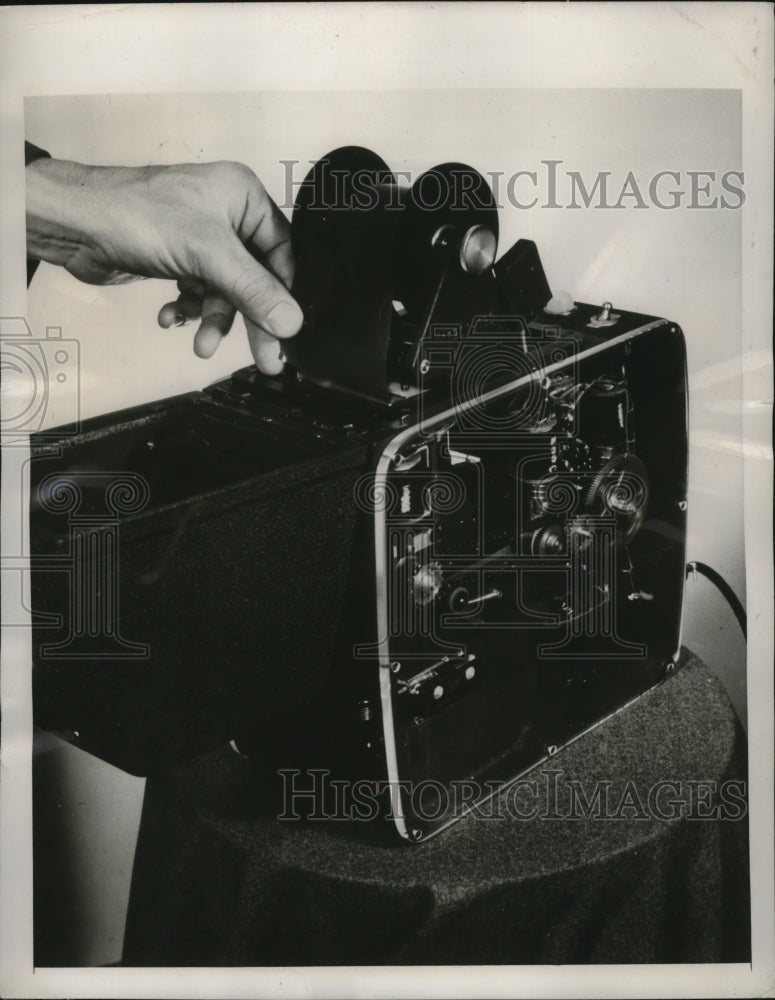 1948 Press Photo New York Photometric invention demonstrated at NYC - Historic Images