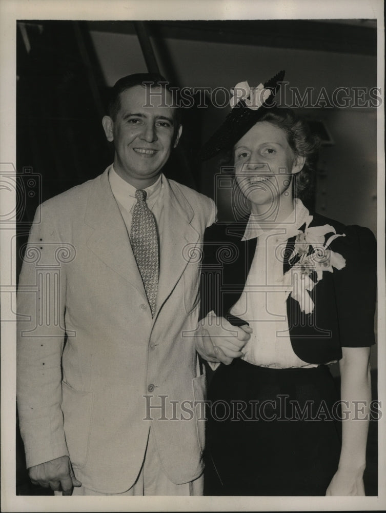 1939 Press Photo New York Harold Peters, and Bride Sail for Berlin Germany NYC-Historic Images