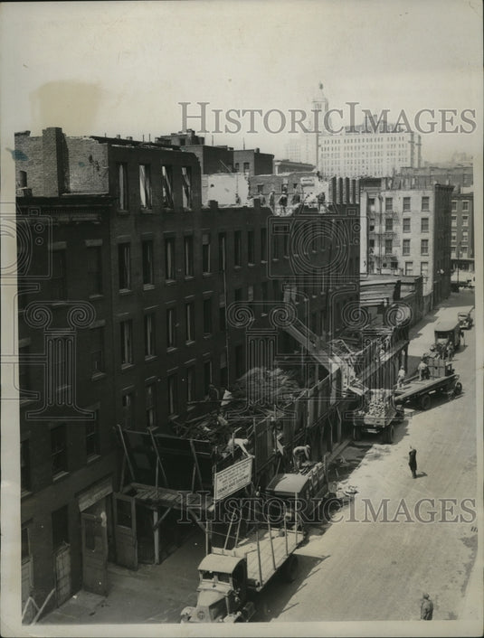 1934 Press Photo New York East 18th Street Building Demolition NYC - Historic Images