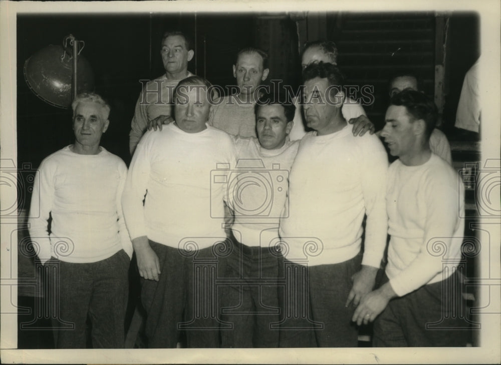 1945 Press Photo NEw York Men rescued from Medford fishing boat NYC - neny22953-Historic Images