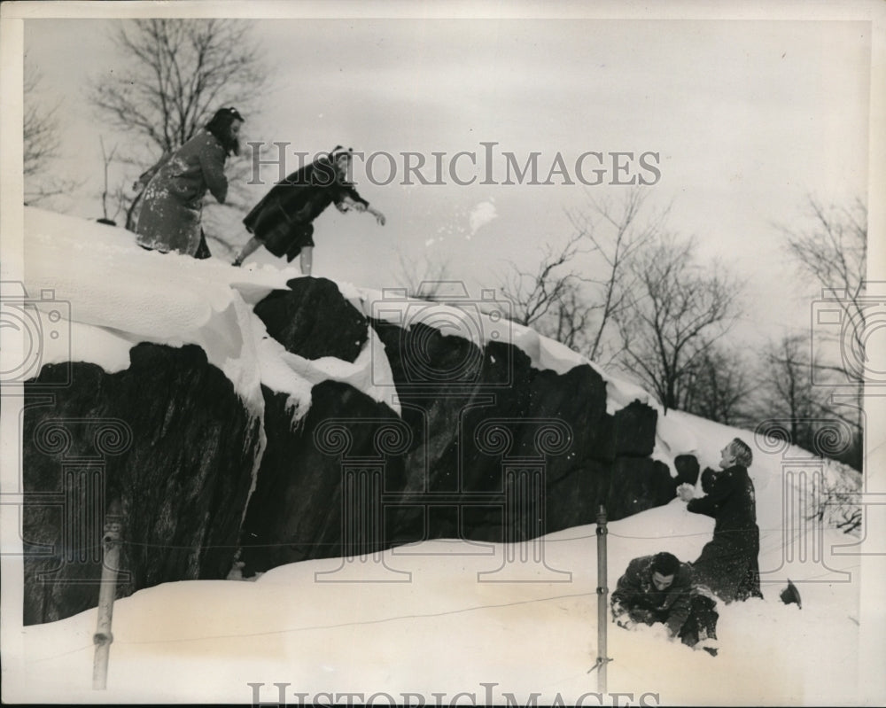 1940 New York Enjoyment in snow at Central Park, NYC-Historic Images