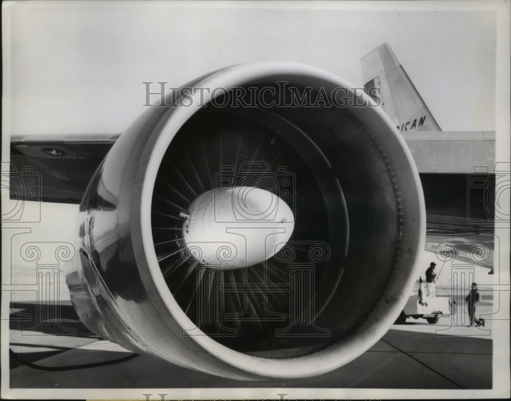 1961 Press Photo New York front jetfans of American Airlines plane in NYC - Historic Images