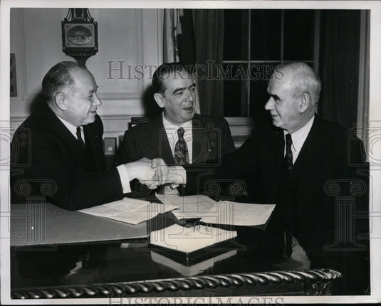 1946 Press Photo New York Mayor William O'Dwyer,David Sarnoff in NYC - Historic Images