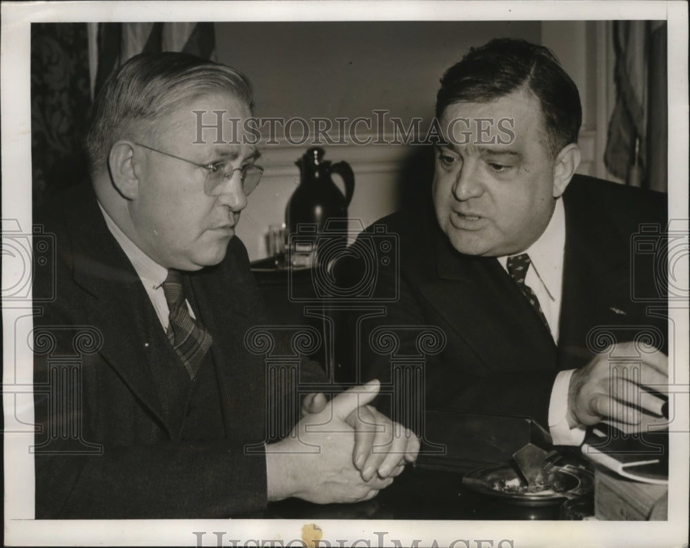 1941 Press Photo New York Allan Haywood, Mayor LaGuardia Bus Strike Talk NYC - Historic Images